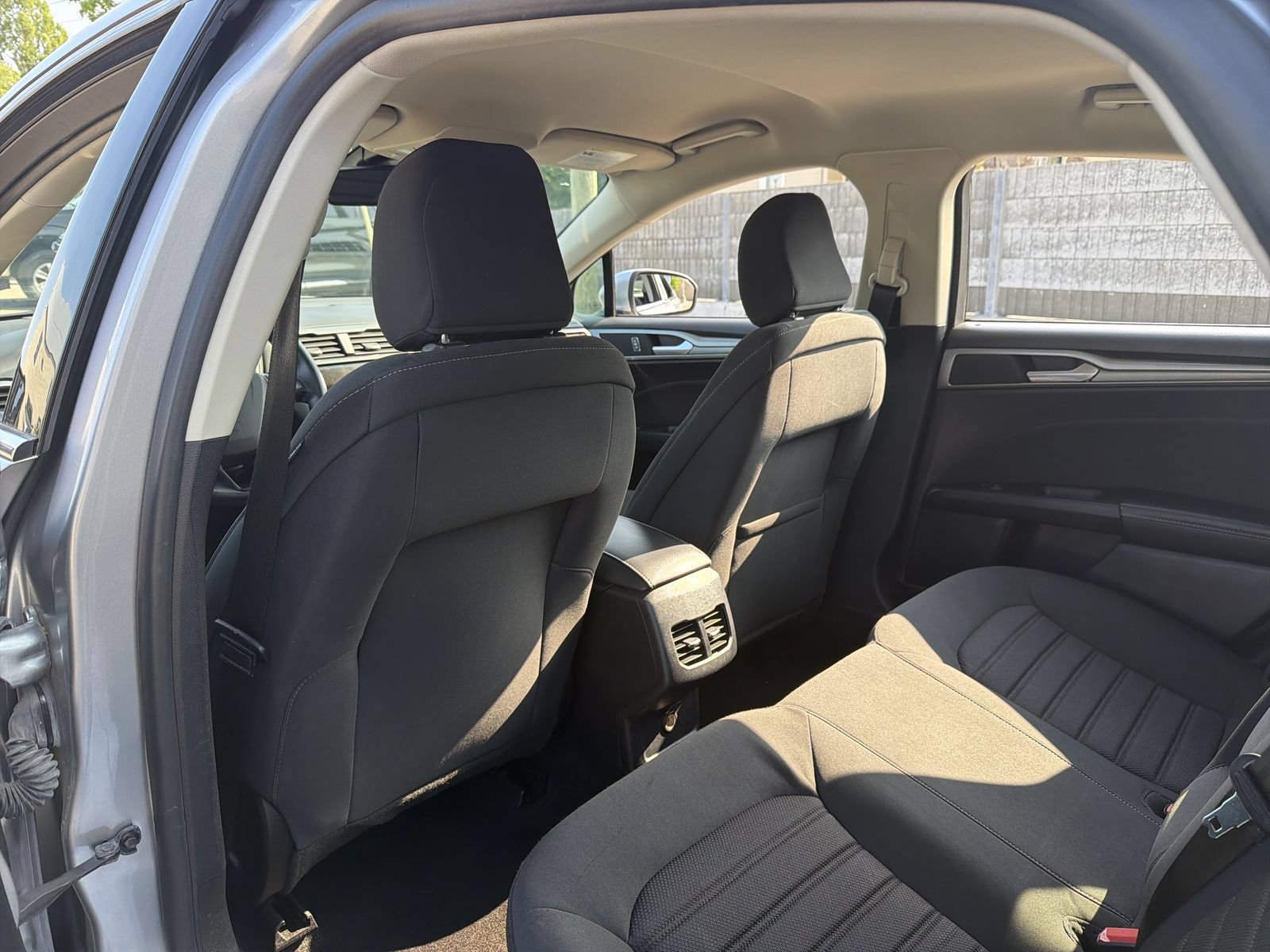 Certified 2020 Ford Fusion SE FWD image 17