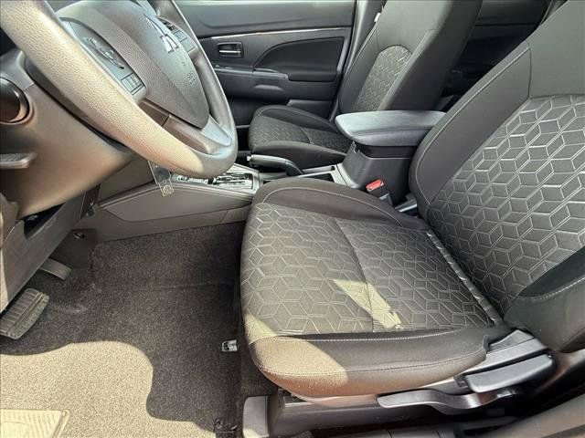 Used 2024 Mitsubishi Outlander Sport ES image 15