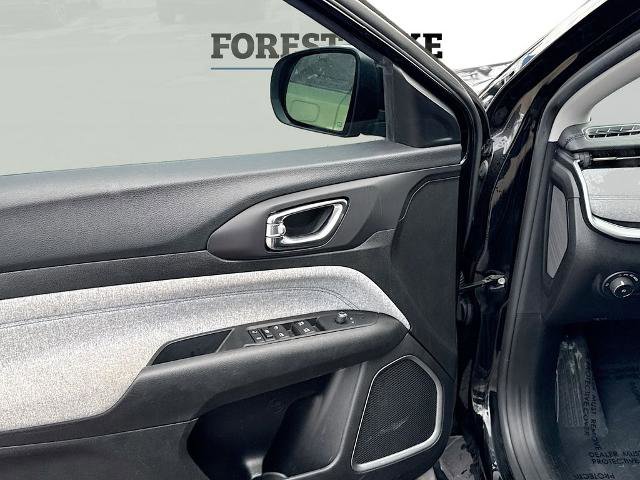 Used 2022 Jeep Compass Latitude image 21