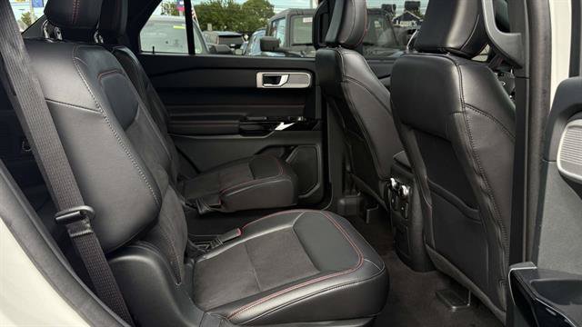 Certified 2023 Ford Explorer ST-Line w/ Class IV Trailer Tow Package AWD/4WD image 26