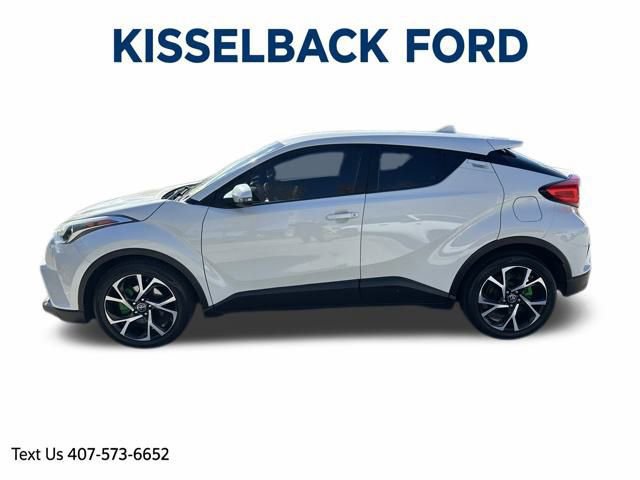 Used 2018 Toyota C-HR XLE image 2