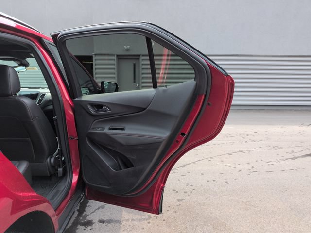 Used 2023 Chevrolet Equinox RS FWD image 16