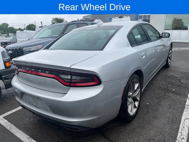 Used 2022 Dodge Charger SXT w/ Plus Group RWD image 5