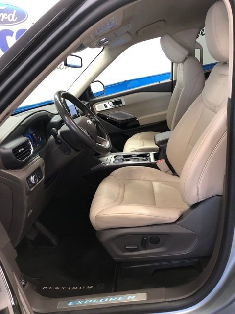 Certified 2022 Ford Explorer Platinum w/ Technology Package image 27