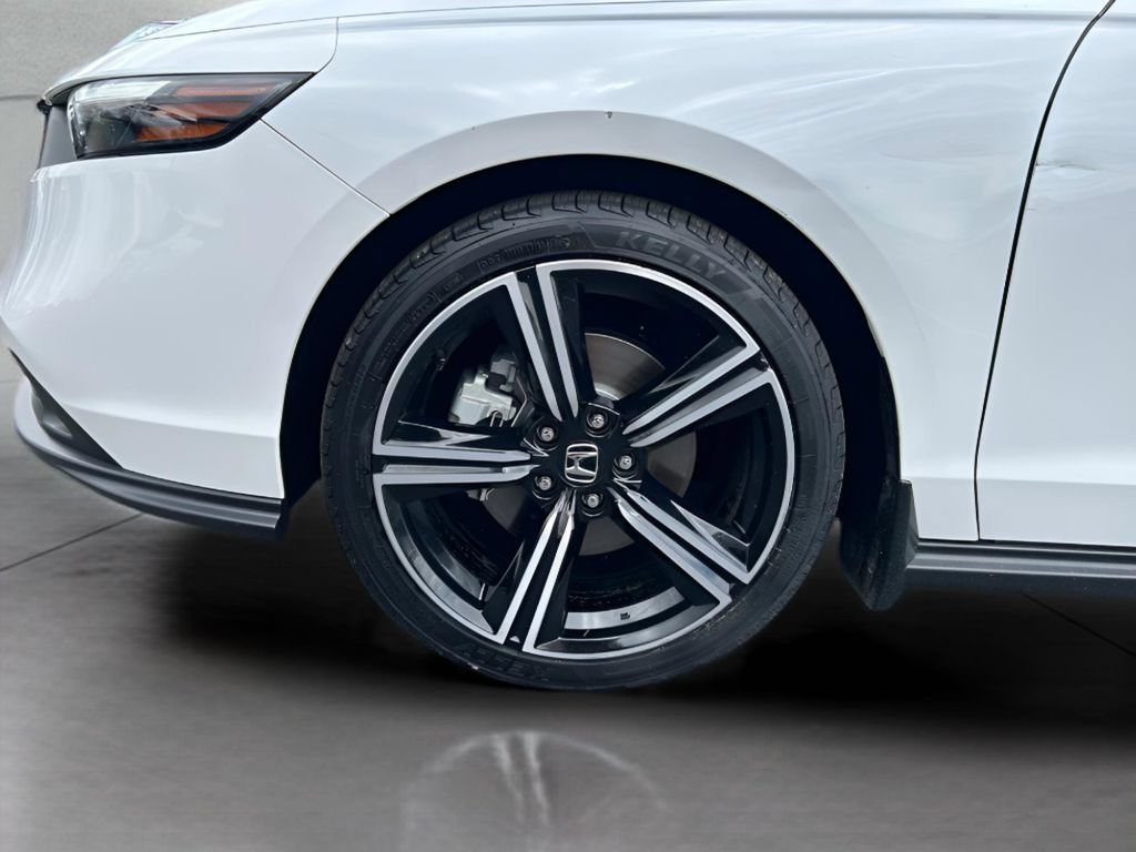 Used 2023 Honda Accord Sport image 25