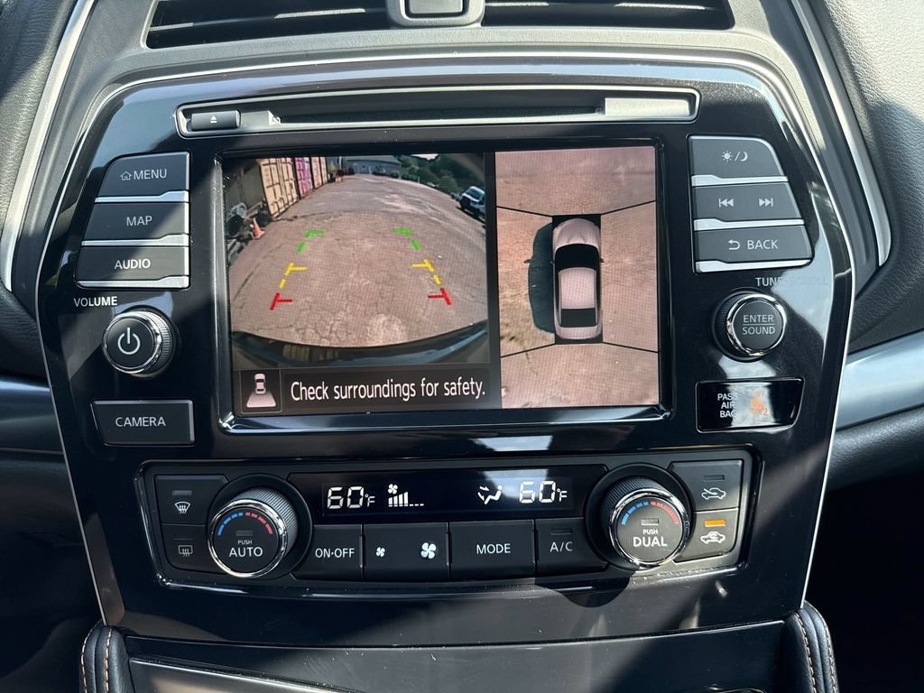 Used 2023 Nissan Maxima SR w/ Sport Mat Group FWD image 17