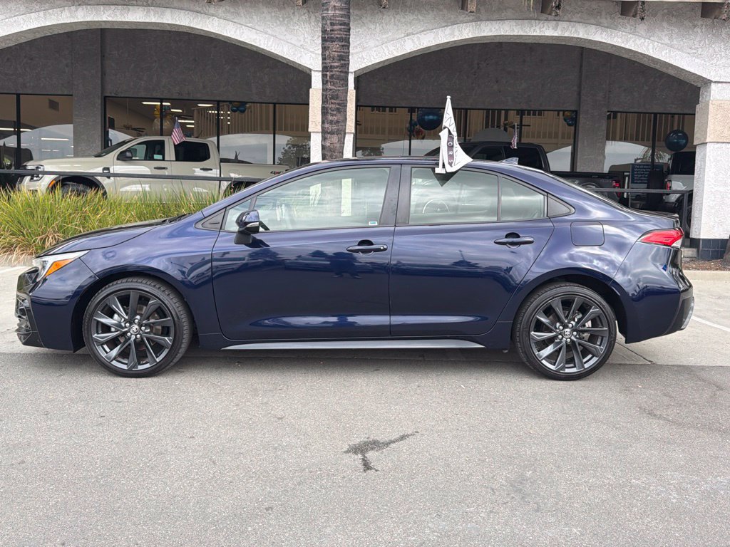 Used 2024 Toyota Corolla SE w/ SE Premium Package FWD image 7