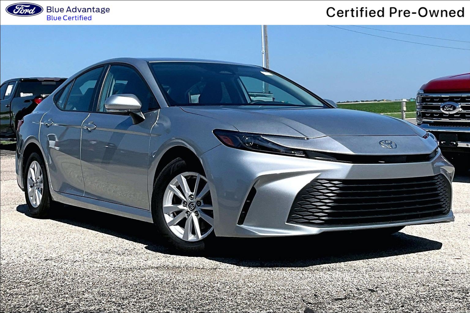 Used 2025 Toyota Camry LE FWD image 35