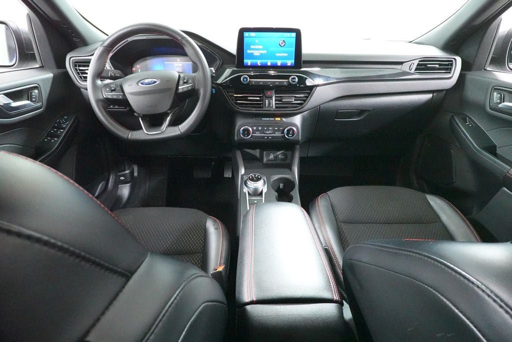 Certified 2025 Ford Escape ST-Line AWD/4WD image 11