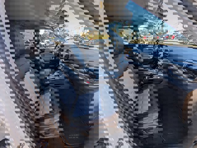 Certified 2023 Ford Explorer XLT w/ Equipment Group 202A image 10