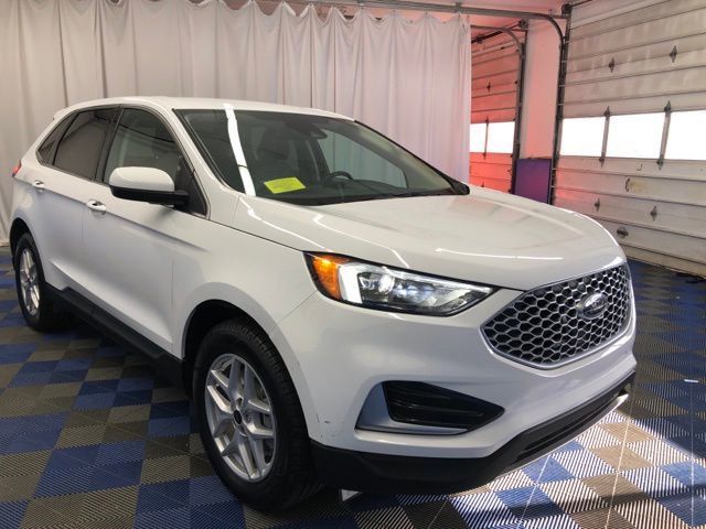 Certified 2024 Ford Edge SEL image 5