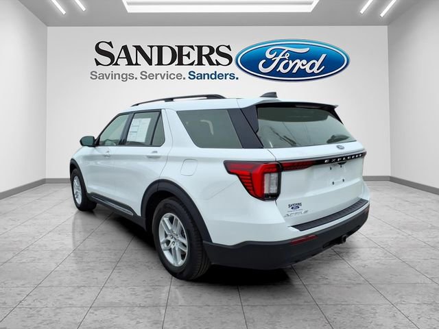 Certified 2025 Ford Explorer Active RWD image 4