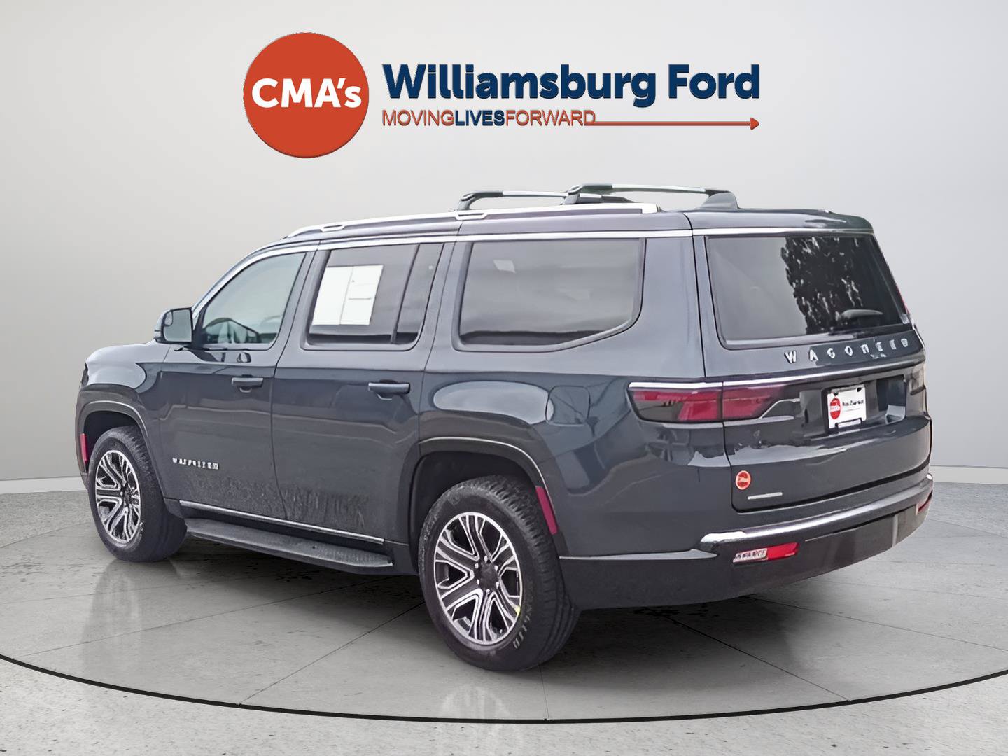 Used 2023 Jeep Wagoneer 4WD w/ Premium Group I image 3