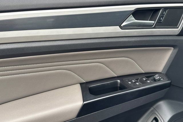 Used 2021 Volkswagen Atlas SEL R-Line image 12