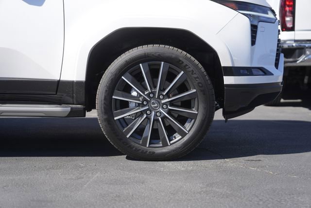 Used 2025 Lexus GX 550 w/ Cold Area Package image 4