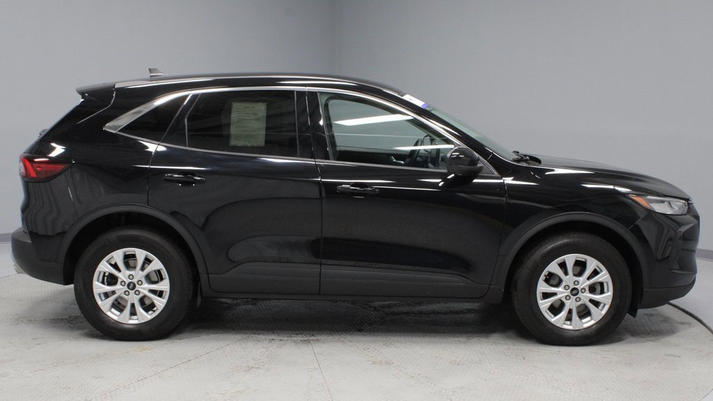 Certified 2023 Ford Escape Active w/ Tech Pack #2 image 6