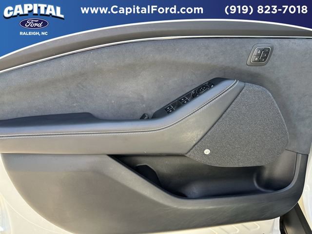 Certified 2025 Ford Mustang Mach-E GT image 18