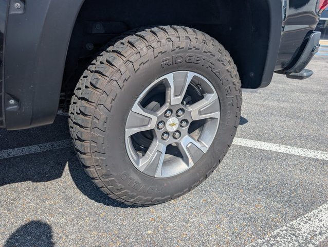 Used 2018 Chevrolet Colorado Z71 AWD/4WD image 29