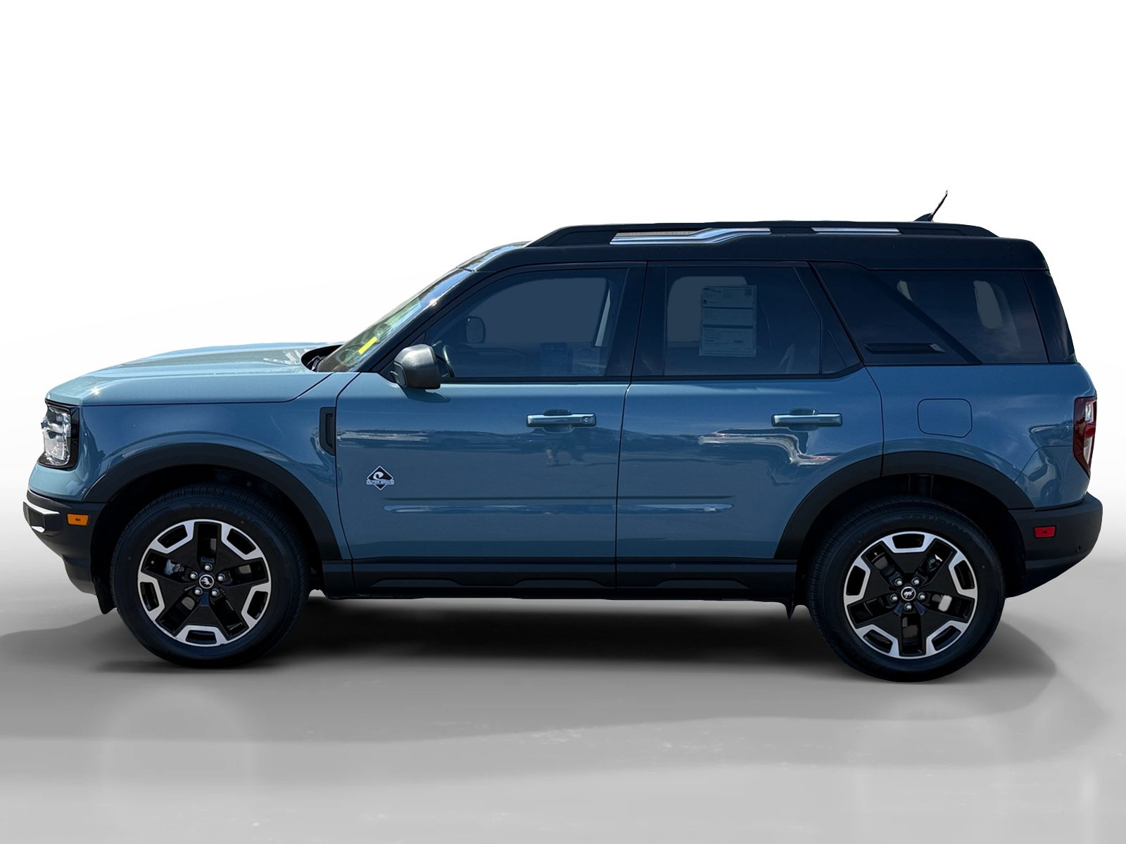 Certified 2021 Ford Bronco Sport Outer Banks w/ Outer Banks Package (96D) AWD/4WD image 2
