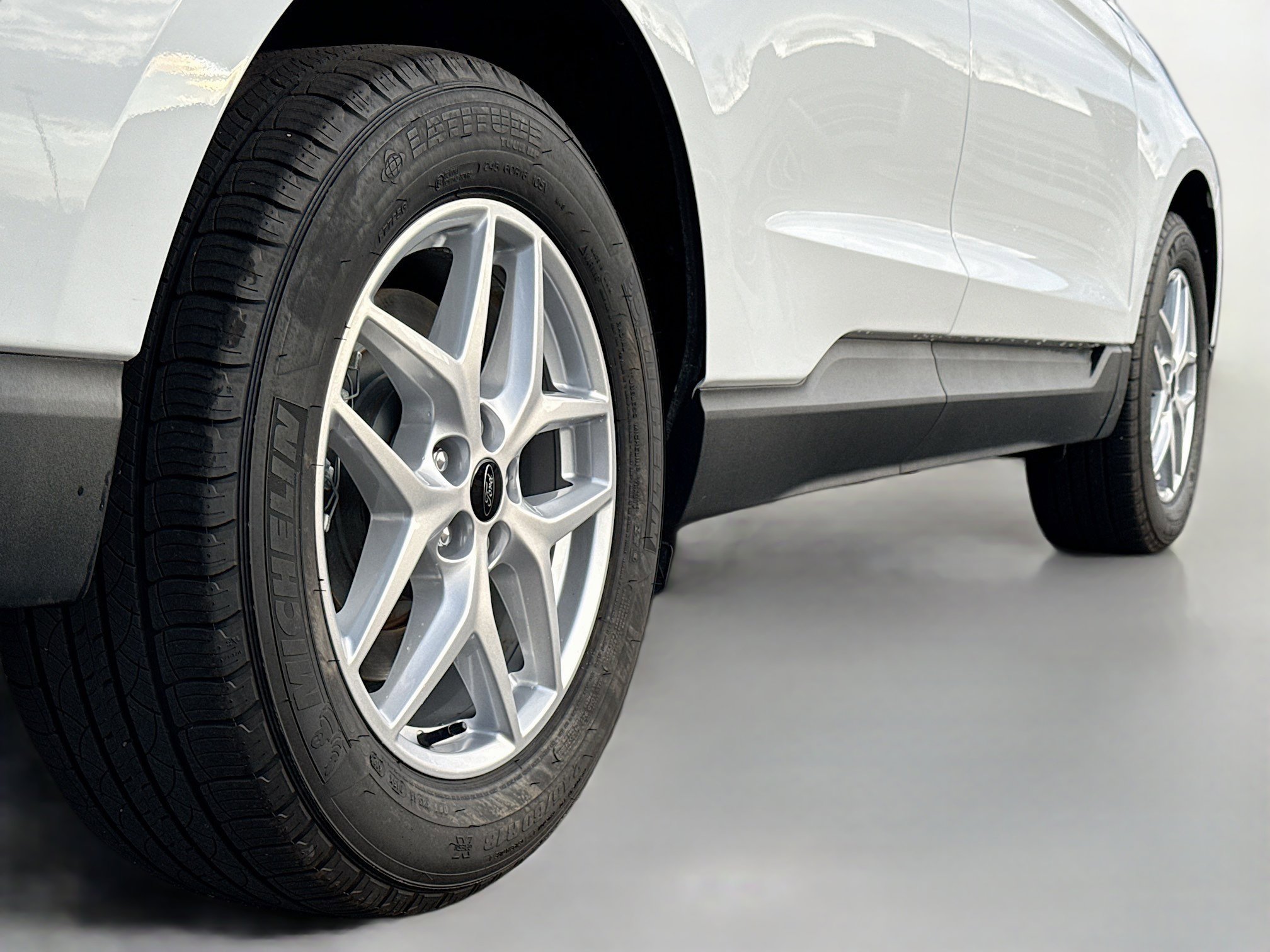 Certified 2024 Ford Edge SEL w/ Convenience Package image 15