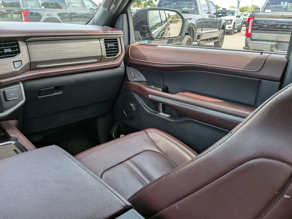 Certified 2022 Ford Expedition Max Limited image 16