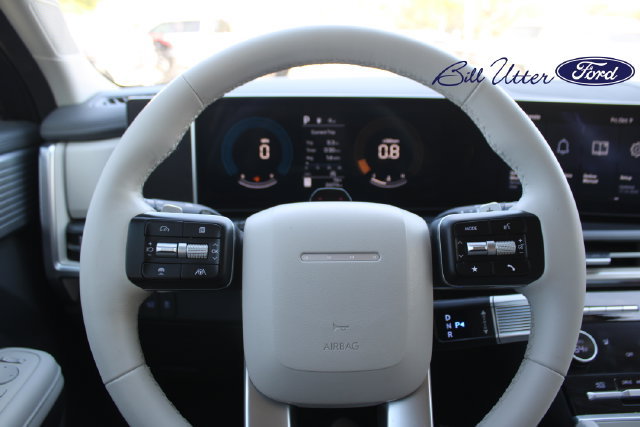 Used 2025 Hyundai Santa Fe SEL FWD image 22