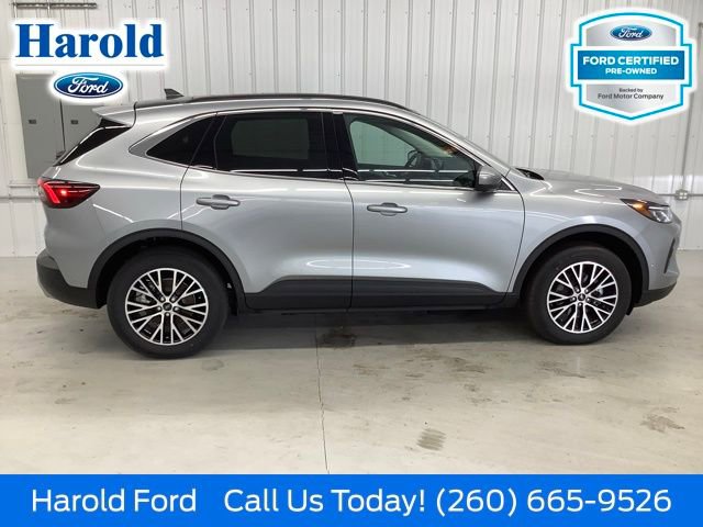 Certified 2024 Ford Escape SE w/ PHEV Premium Package FWD image 7
