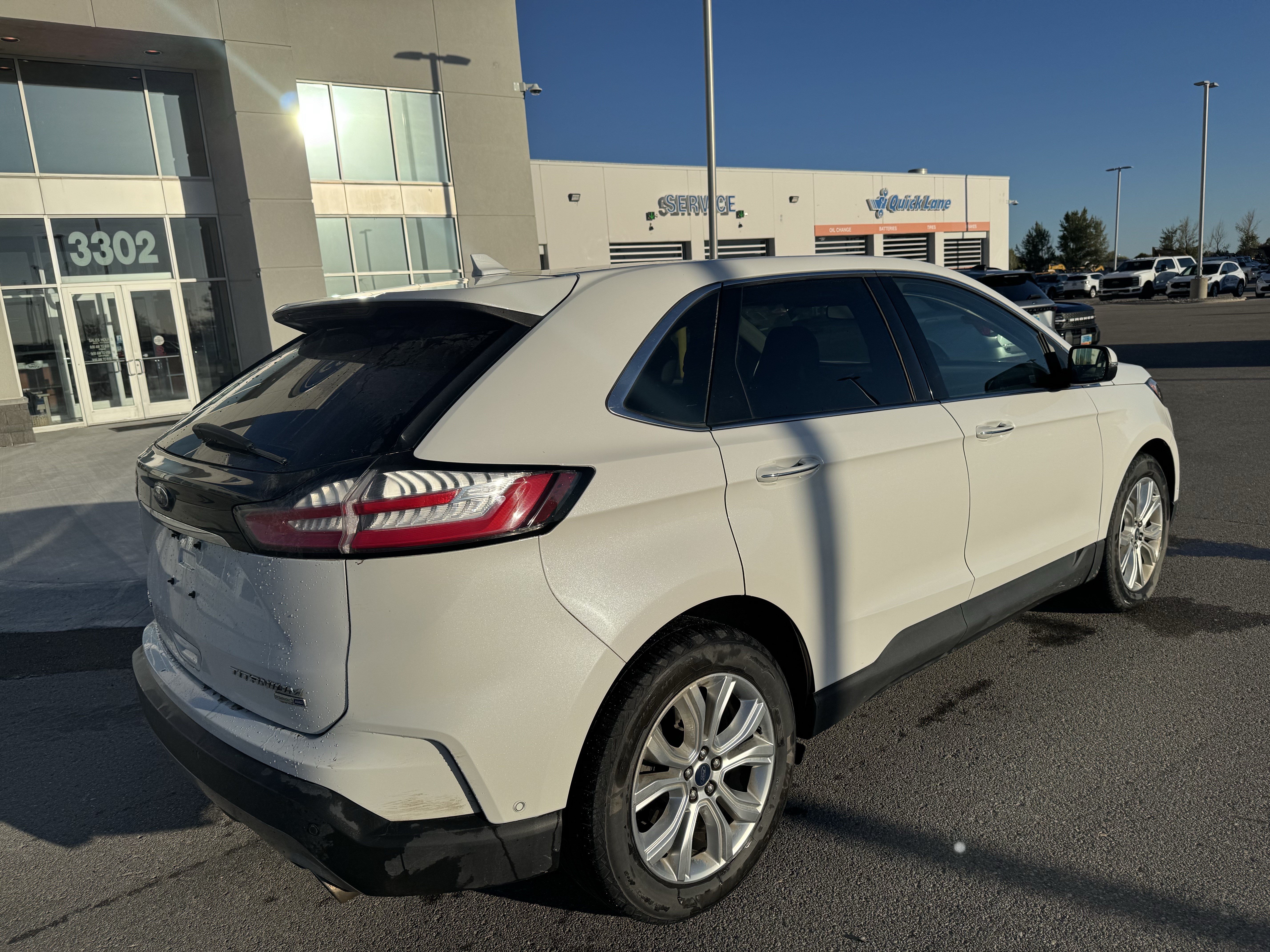 Certified 2020 Ford Edge Titanium w/ Equipment Group 301A AWD/4WD image 5