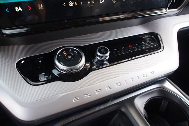 Certified 2025 Ford Expedition Max Active image 31