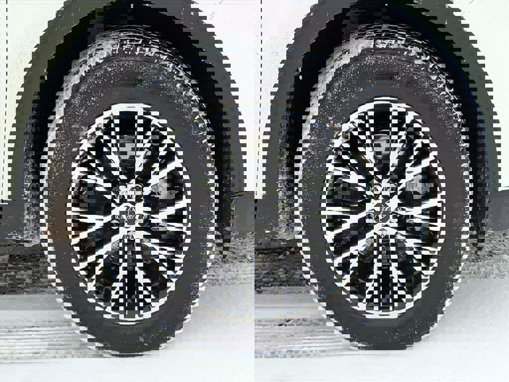 Certified 2025 Ford Escape Premium w/ PHEV Premium Package image 10