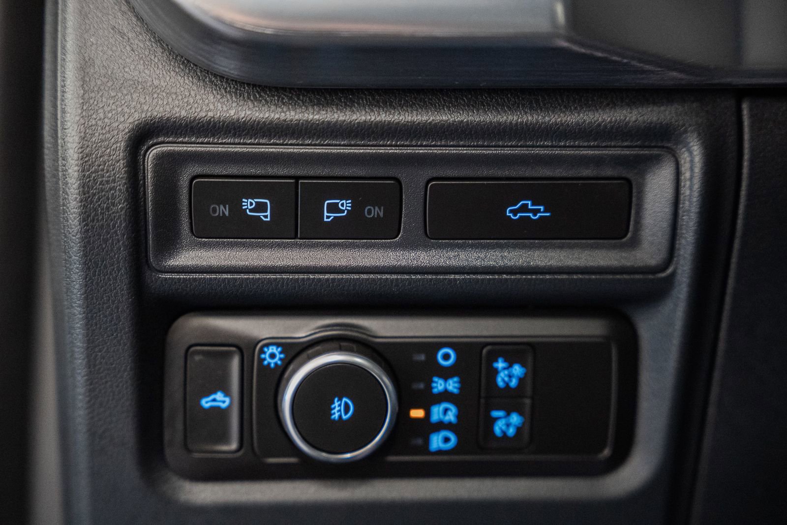 Certified 2022 Ford F150 Lariat w/ Equipment Group 502A High image 48