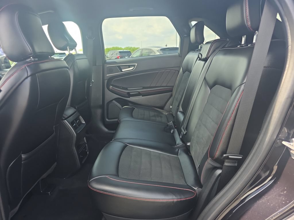 Certified 2023 Ford Edge ST-Line AWD/4WD image 40