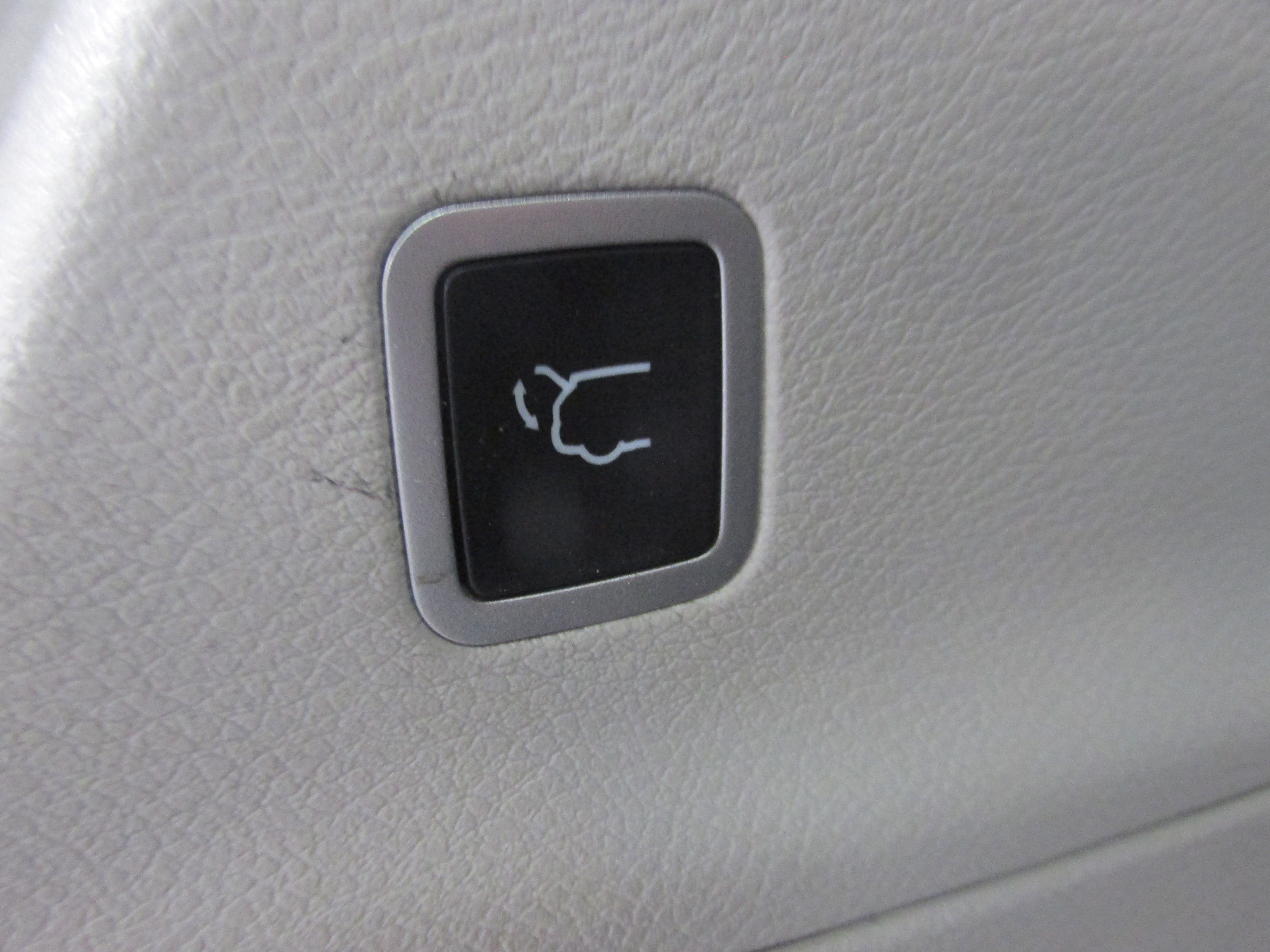 Used 2023 Chrysler Pacifica Touring-L FWD image 27