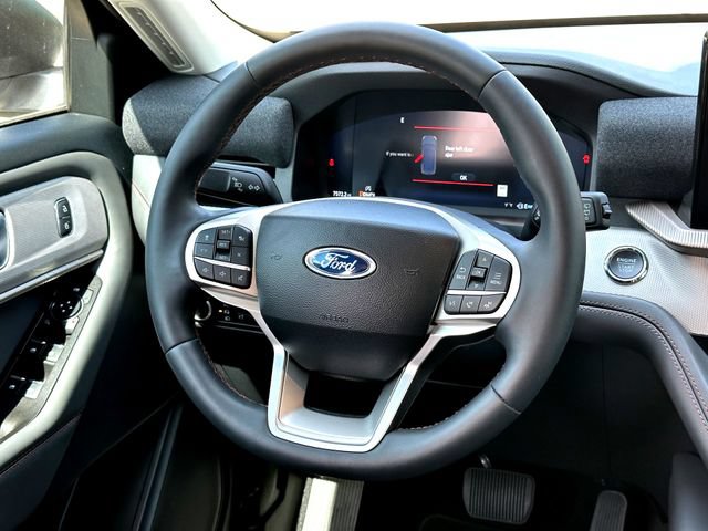 Certified 2025 Ford Explorer Active RWD image 27