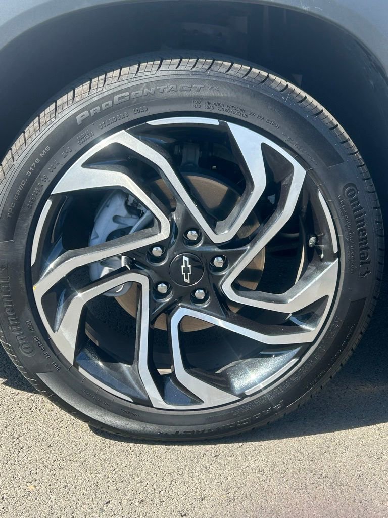 Used 2025 Chevrolet TrailBlazer RS w/ Convenience Package AWD/4WD image 9