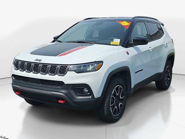 Used 2025 Jeep Compass Trailhawk AWD/4WD image 8