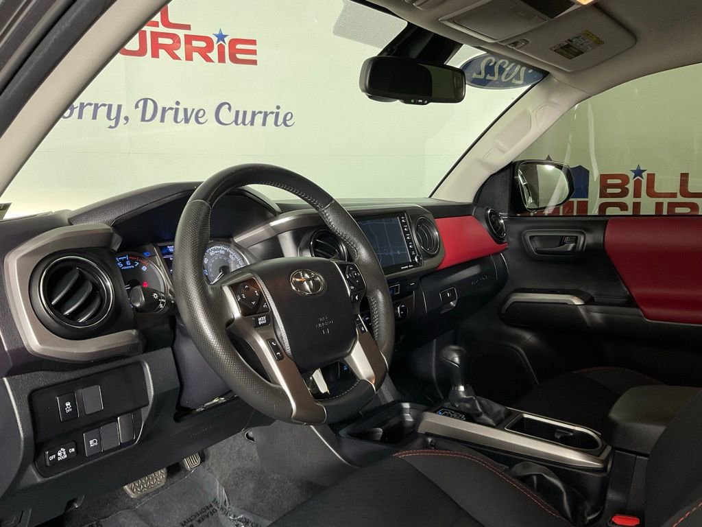 Used 2022 Toyota Tacoma SR5 RWD image 13