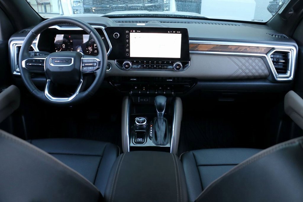 Used 2024 GMC Canyon Denali w/ LPO, Denali Black Edition image 28