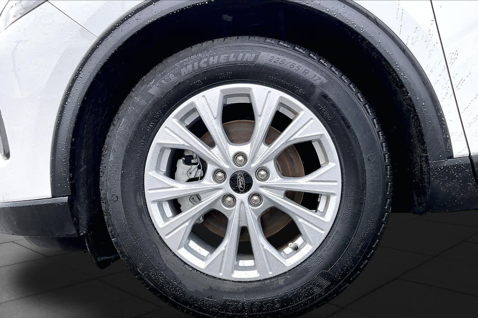 Certified 2024 Ford Escape Active FWD image 11