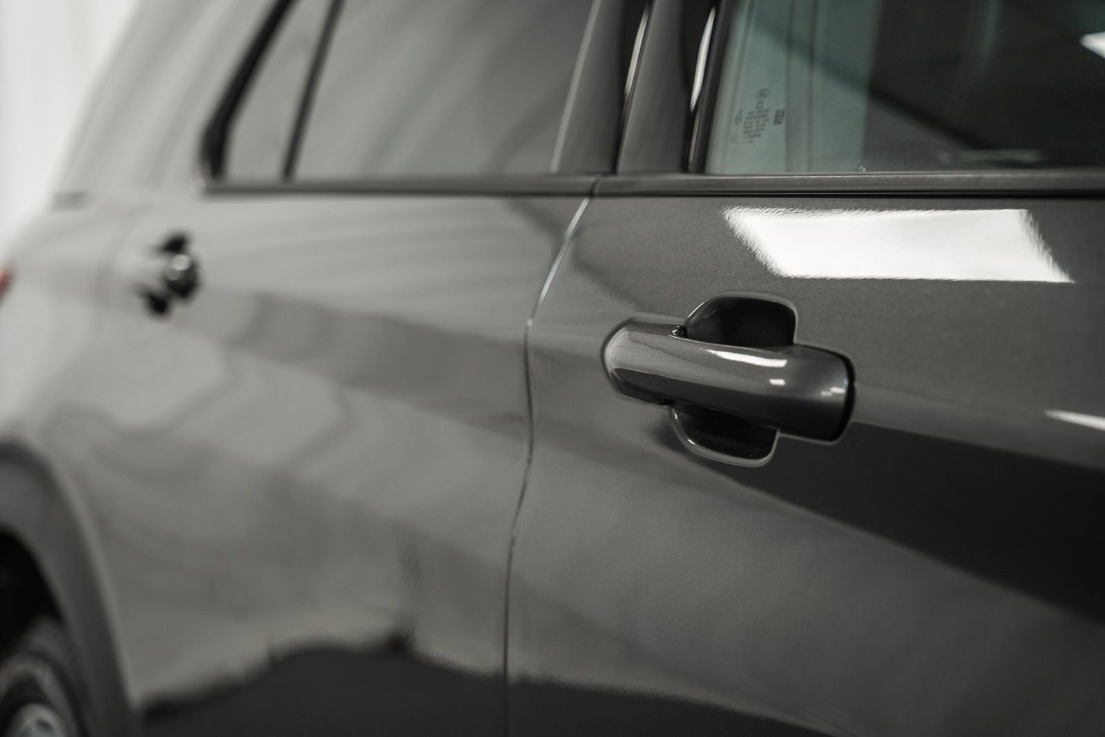 Certified 2020 Ford Explorer XLT w/ Equipment Group 202A image 22