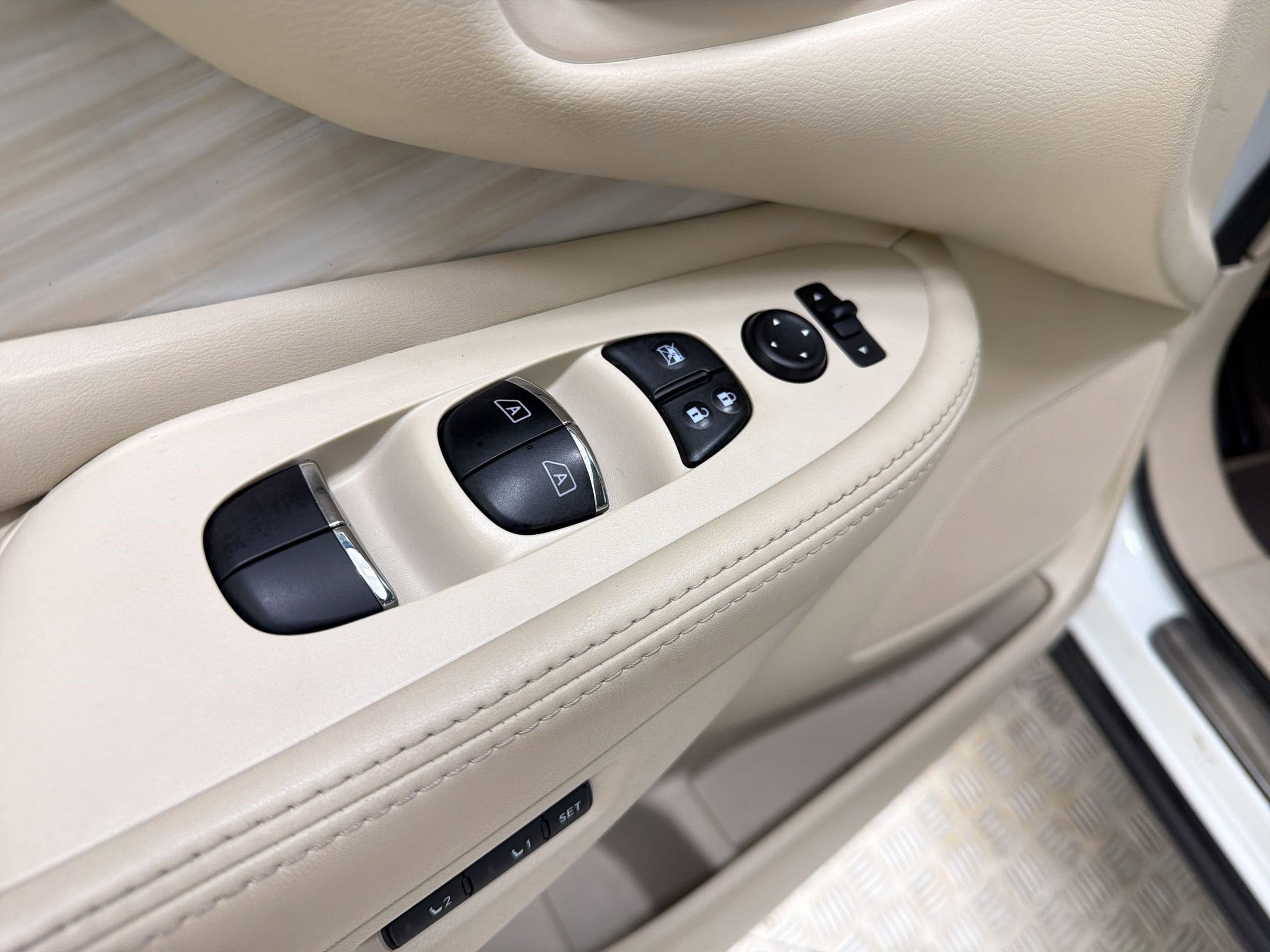 Used 2017 Nissan Murano SL w/ SL Technology Package image 13