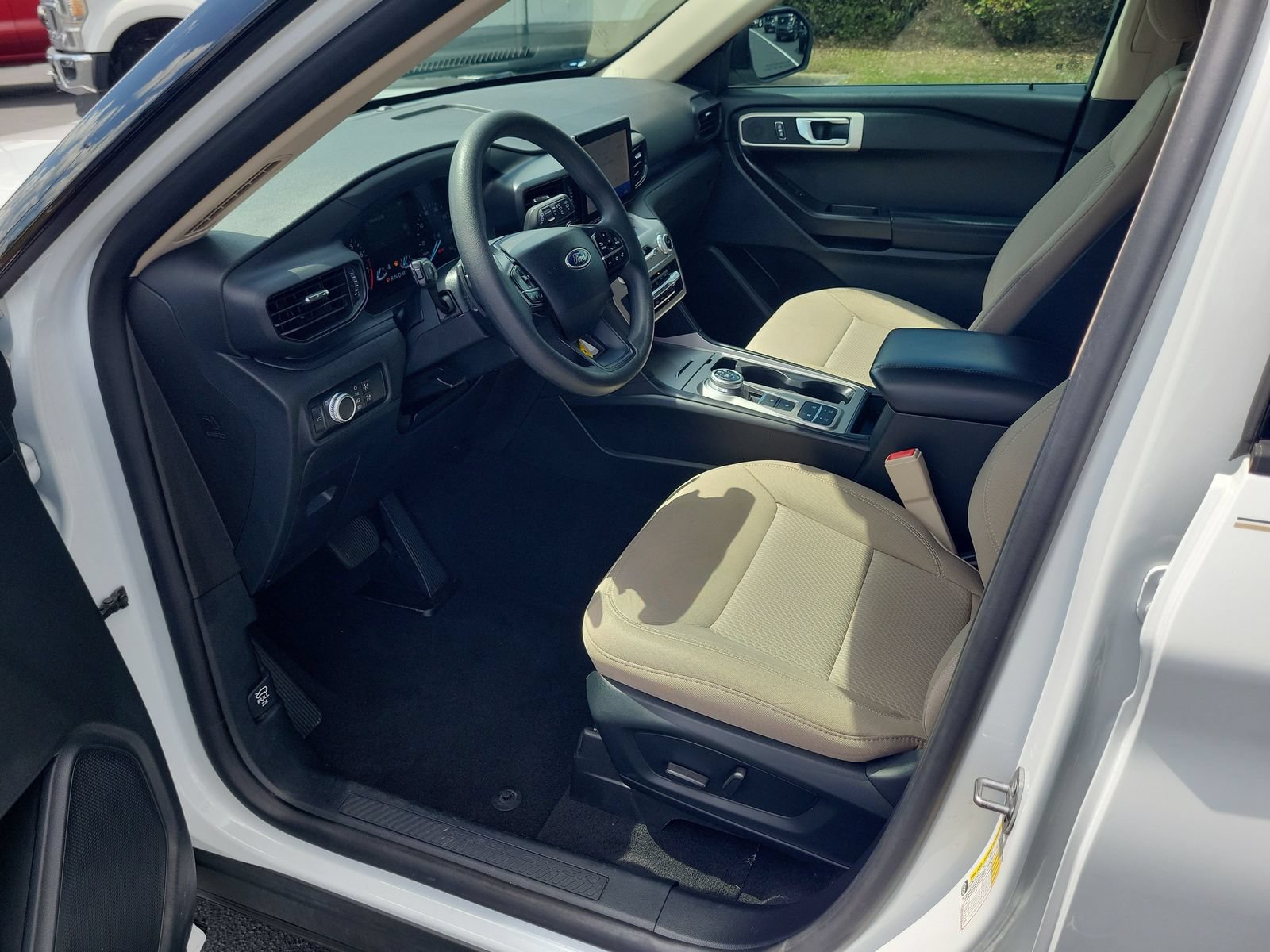 Certified 2020 Ford Explorer 2WD image 16