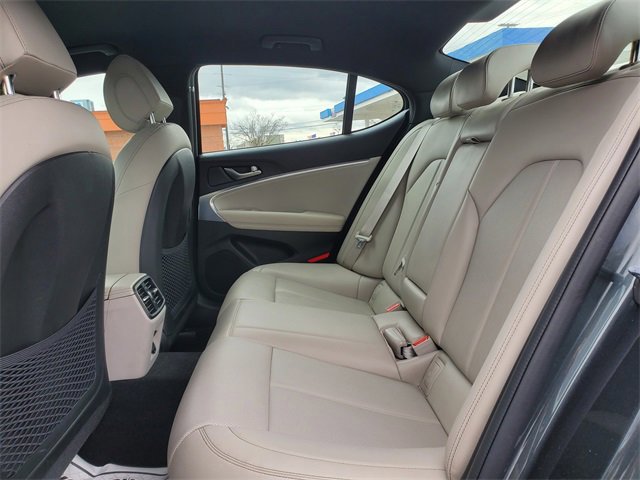 Used 2022 Genesis G70 2.0T image 26