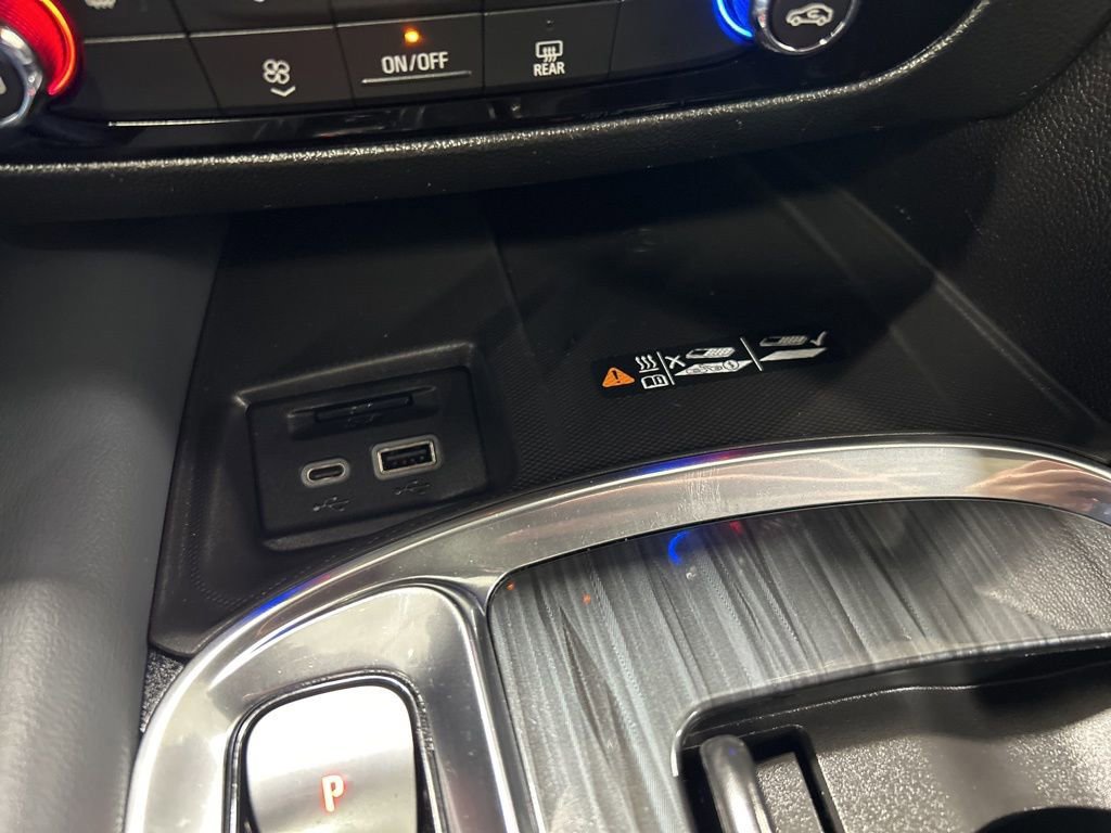 Used 2023 Buick Enclave Essence w/ Experience Buick Package image 21