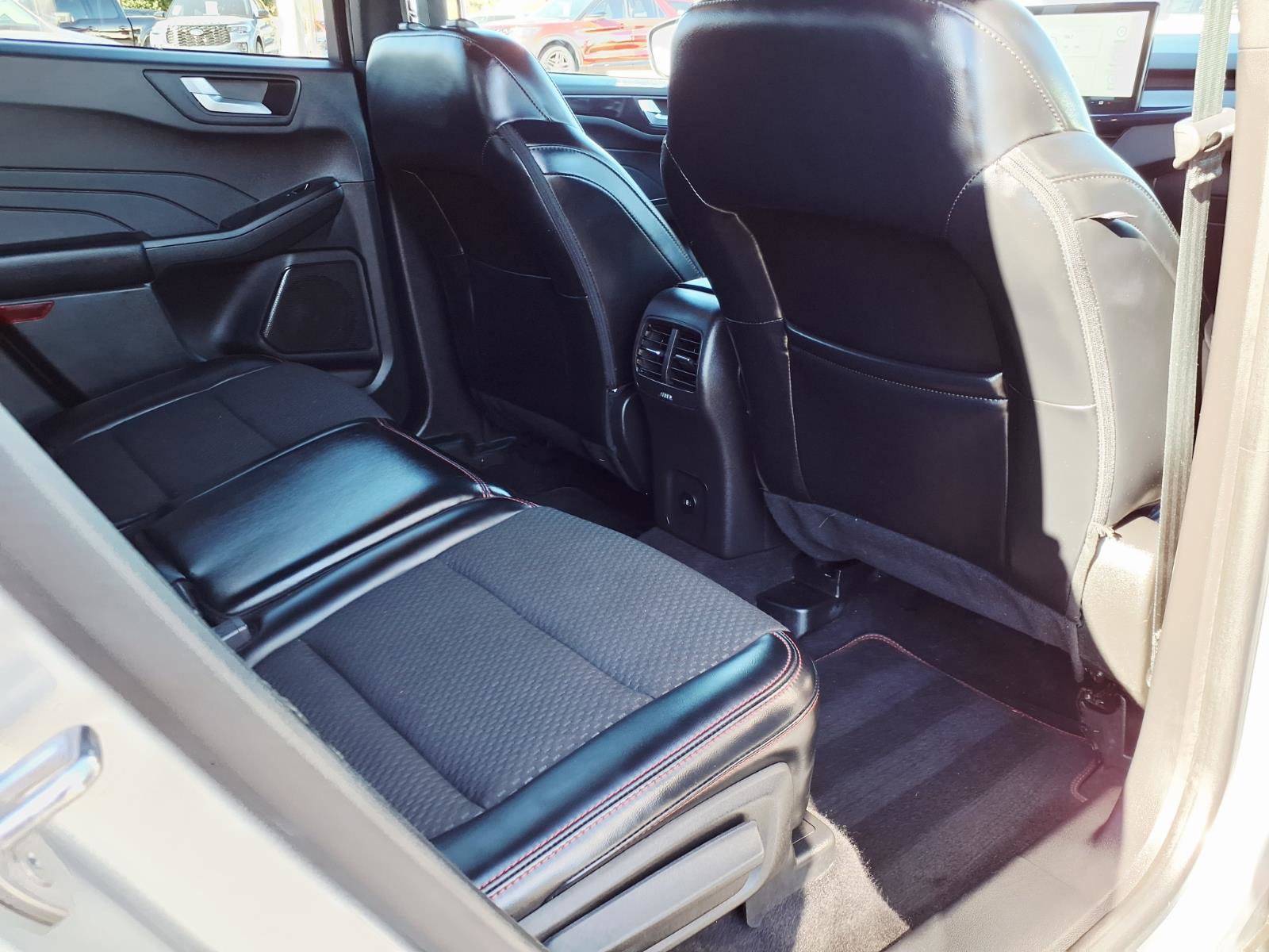 Certified 2023 Ford Escape ST-Line w/ Tech Pack #1 image 13