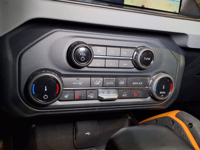 Certified 2022 Ford Bronco Badlands AWD/4WD image 8