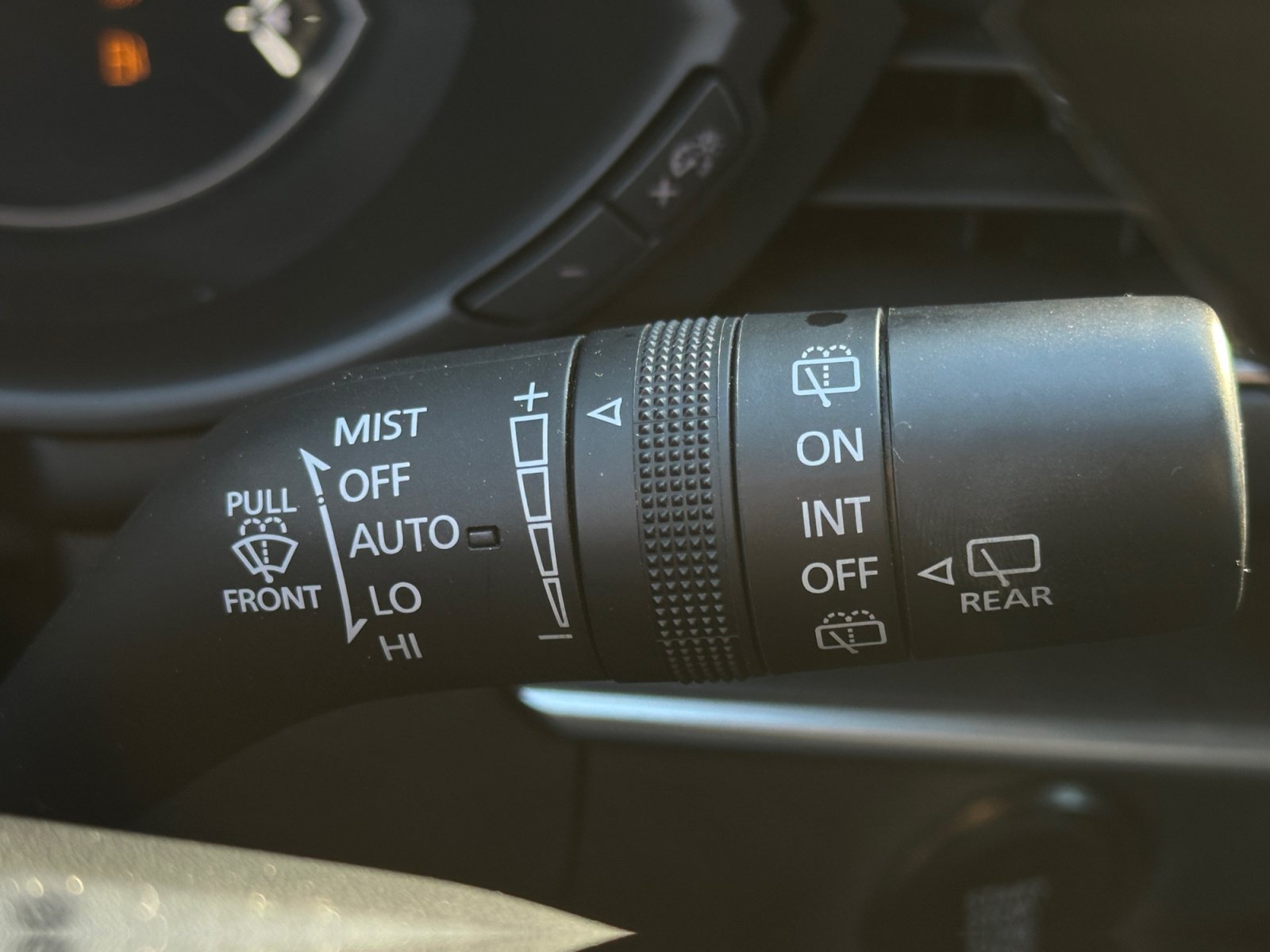 Used 2024 MAZDA MAZDA3 s FWD image 30
