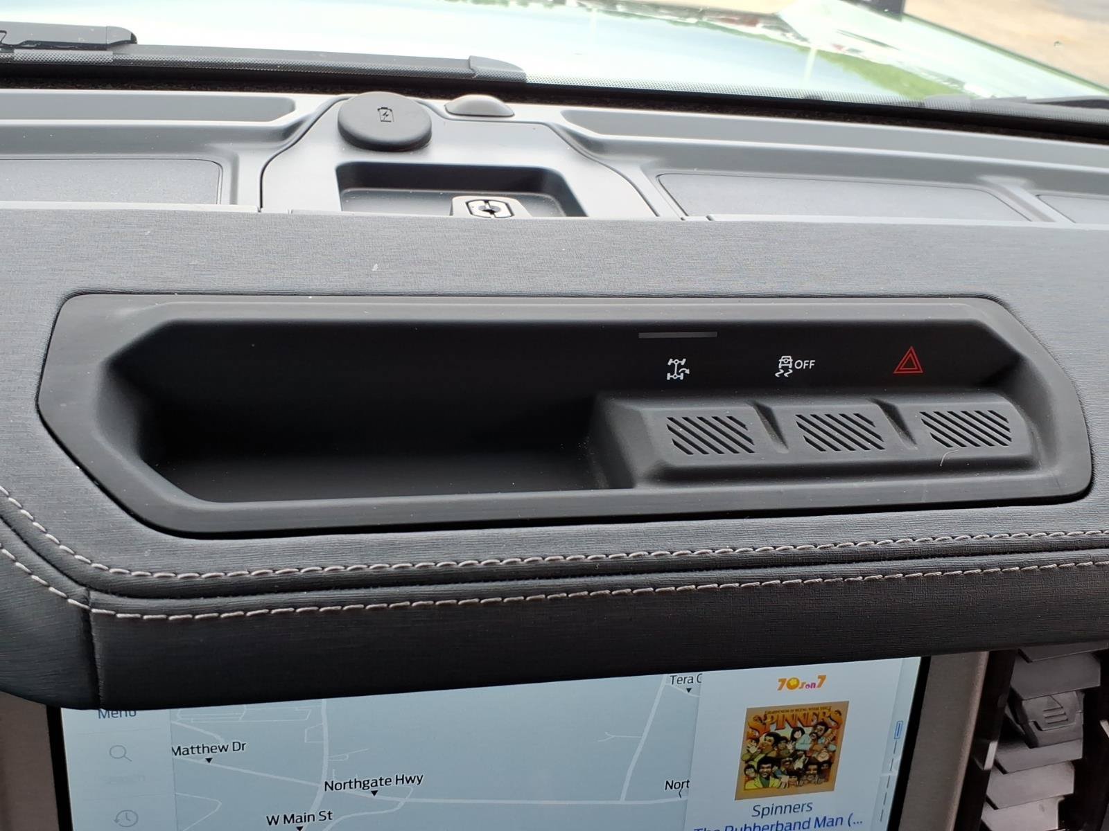Certified 2025 Ford Bronco Outer Banks AWD/4WD image 17