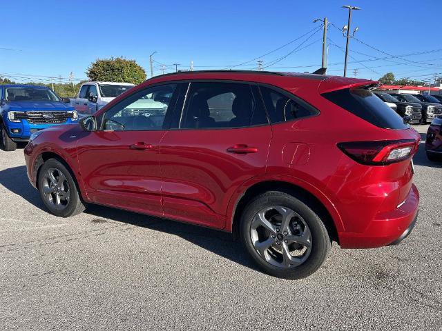 Certified 2024 Ford Escape ST-Line w/ Tech Pack #1 AWD/4WD image 5