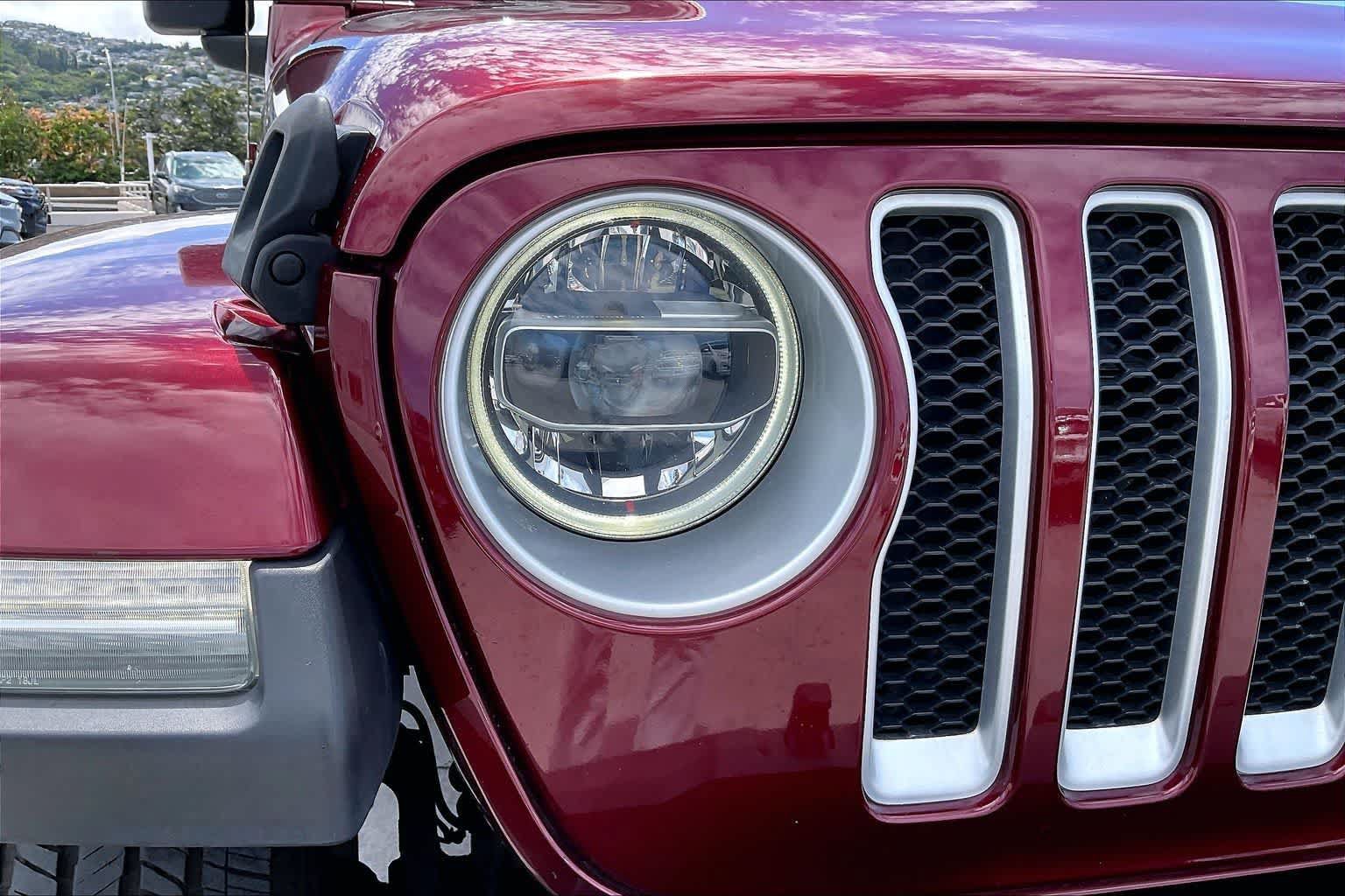Used 2021 Jeep Wrangler Unlimited Sahara AWD/4WD image 31